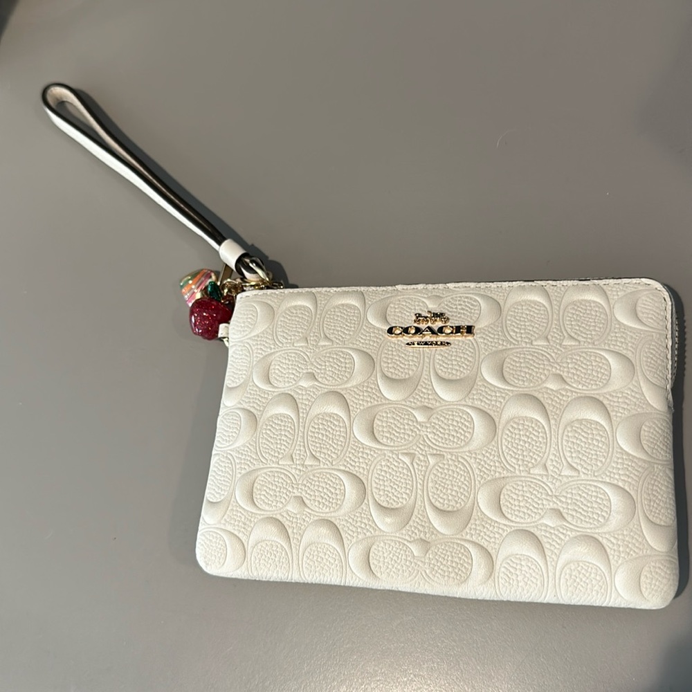 Coach wristlet wallet